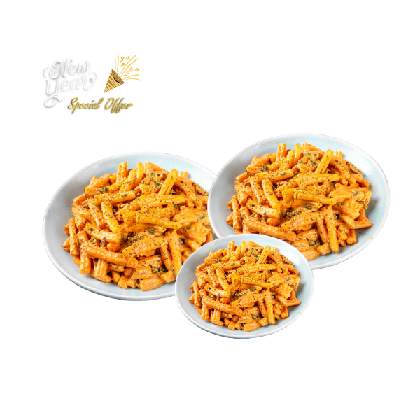 Full alfredo pasta . 3